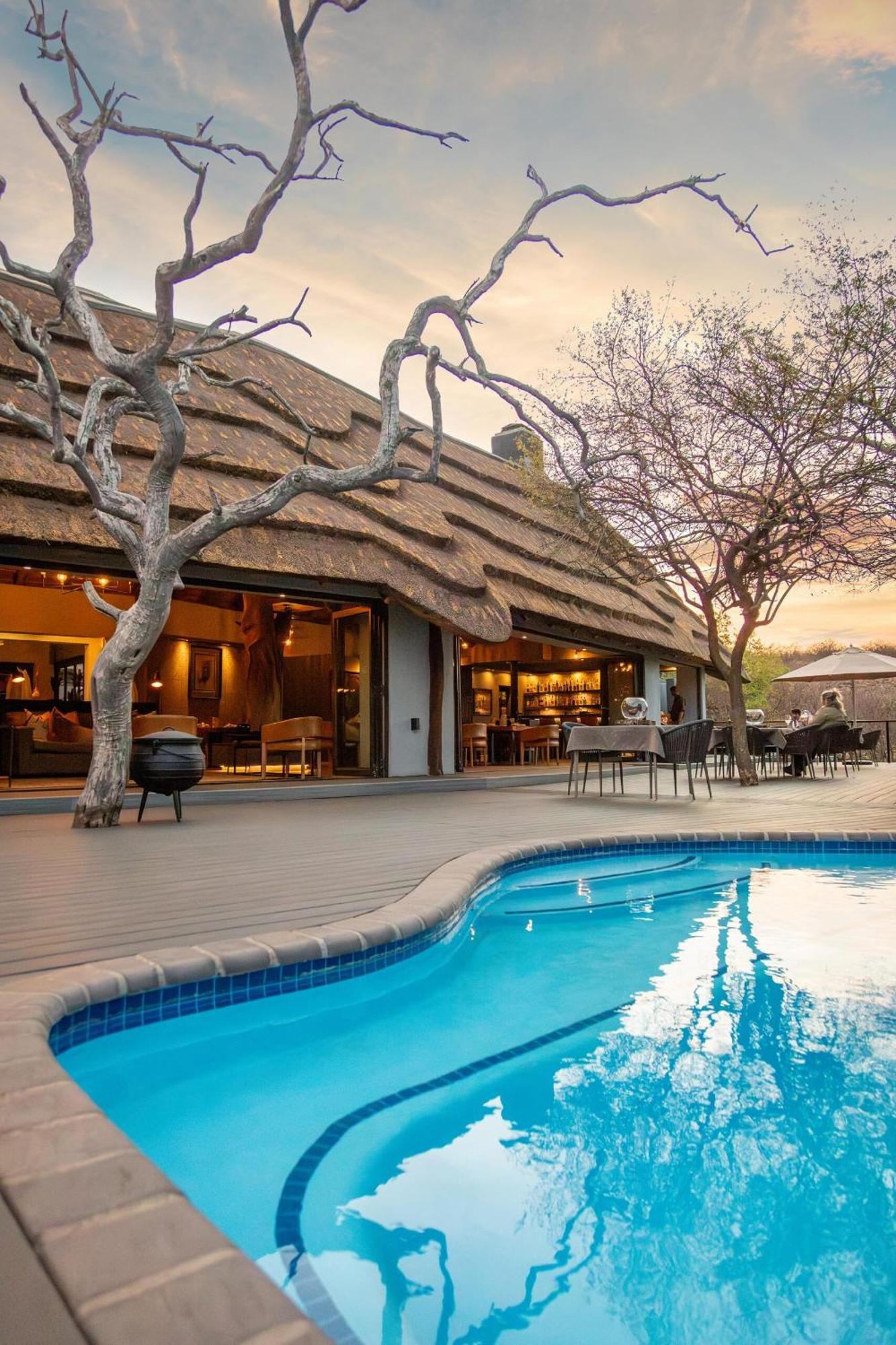 Tuningi Safari Lodge Madikwe Game Reserve Luaran gambar