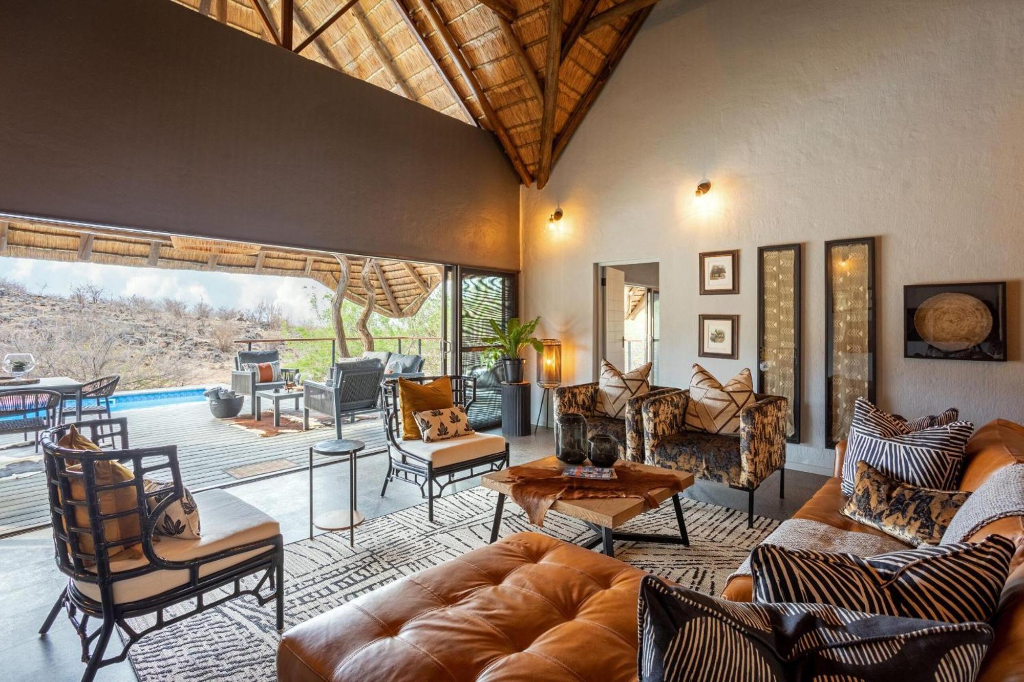Tuningi Safari Lodge Madikwe Game Reserve Luaran gambar