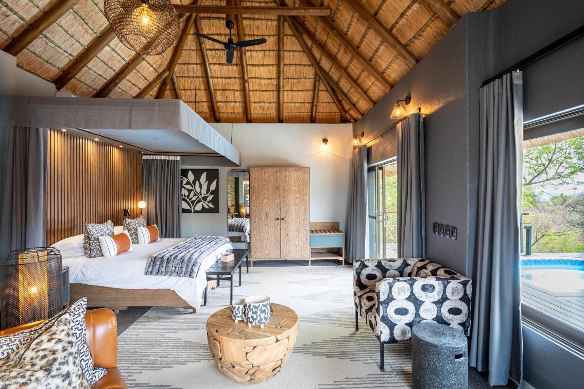Tuningi Safari Lodge Madikwe Game Reserve Luaran gambar