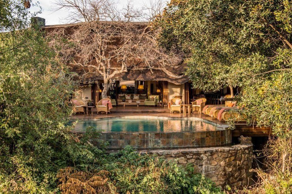 Tuningi Safari Lodge Madikwe Game Reserve Luaran gambar